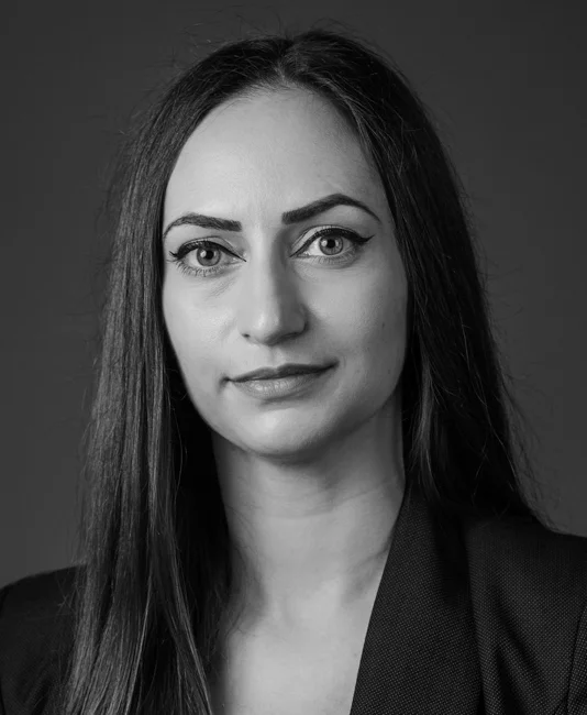 Ilina Vasileva - Associate